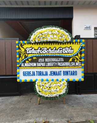 Papan Bunga Duka di Kahuripan
