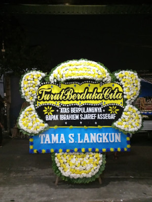 Papan Bunga Duka di Kahuripan